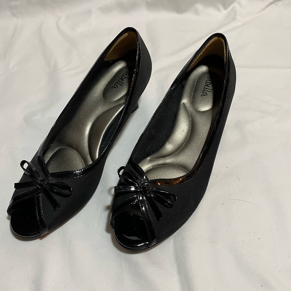 Arabella black pumps, size 7.5
